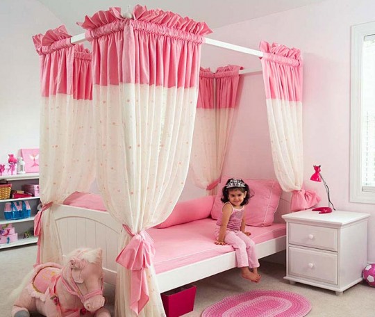 Princes Pink Bedroom with Canopy Bed Interior Design Ideas